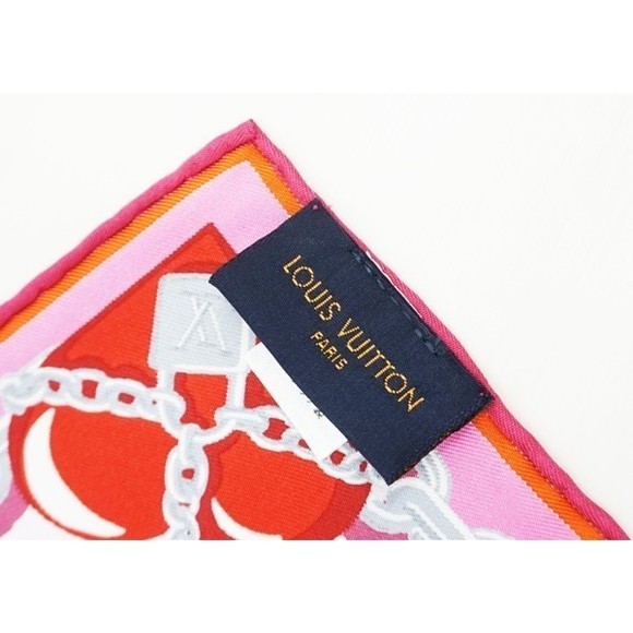 Louis Vuitton Lucky Scarf Monogram - Picture 3 of 3
